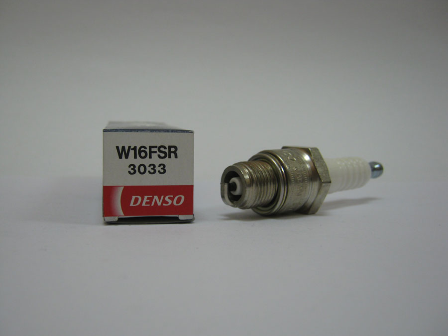Свеча зажигания W16FSR DENSO (3033)